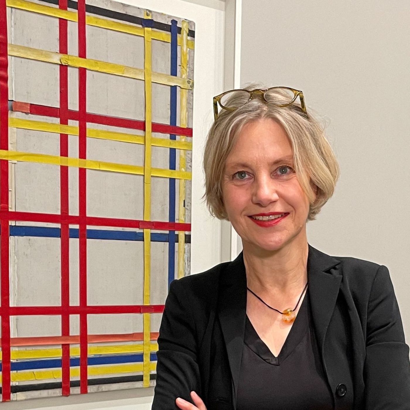 ⁣Should Mondrian's work be displayed?