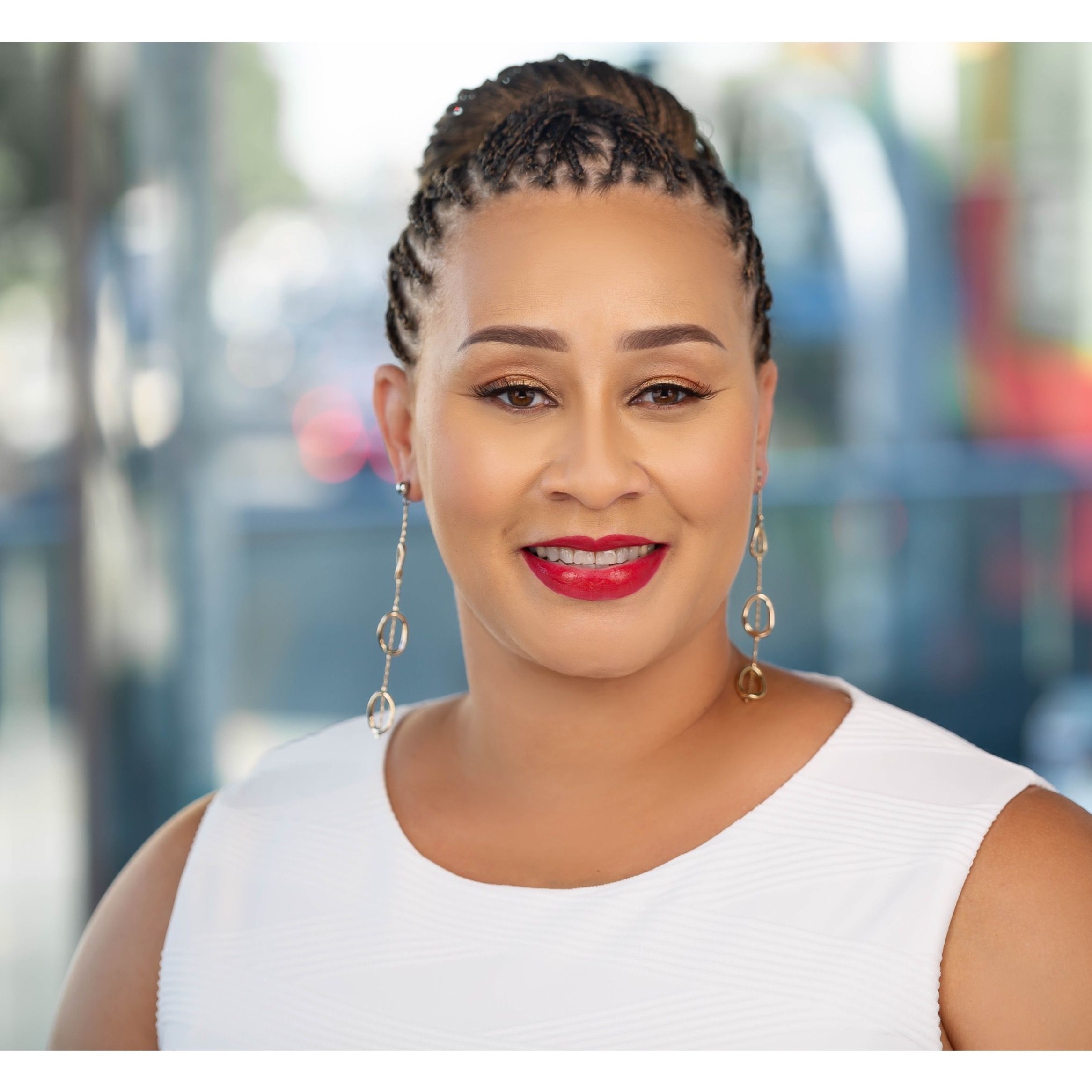 ⁣Smart Money Moves with Helena J. Conley 11.9.22 Interview with Keeva Haynes