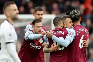 The United Cast: Aston Villa 3-1 Man United