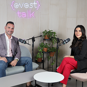 ⁣تعدد مصادر الدخل بعد جائحة كورونا مع رجل الأعمال عبود خضرشاه ورين الميلع مقدمة برنامج #EvestTalk