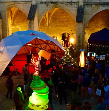 La Fabrique de Noël au Cloître des Carmes                   ( Avignon)