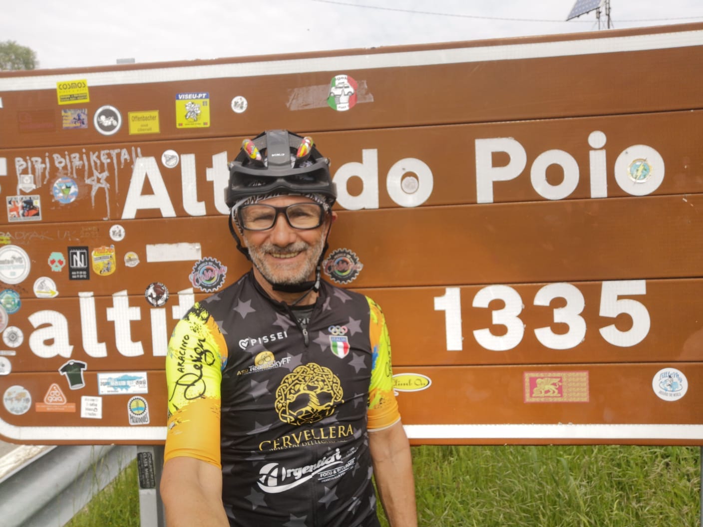 ⁣Franco Magli in viaggio verso Santiago e la dedica alle donne che combattono contro il cancro