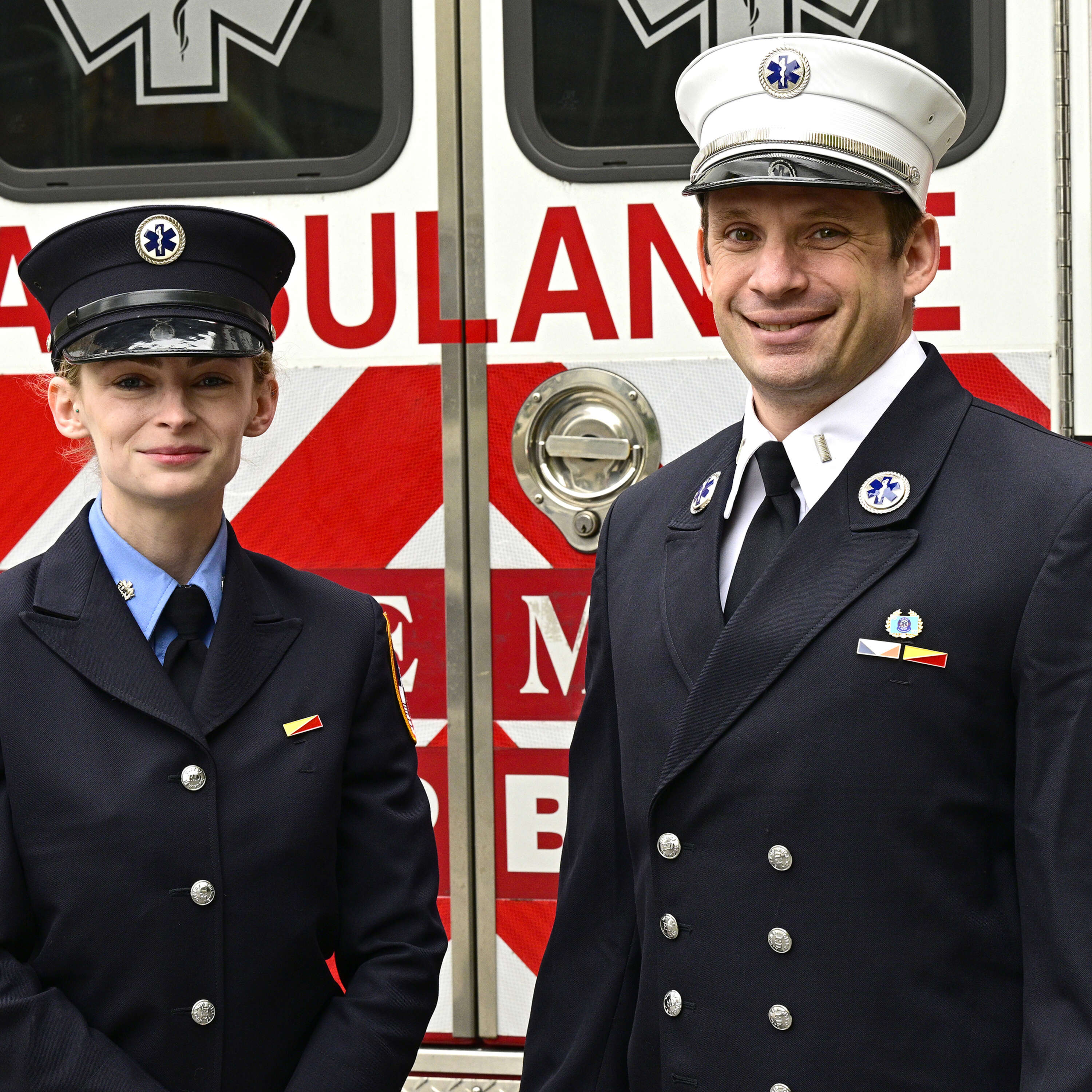 ⁣S08, E92 Emergency Medical Care in an Elevator Shaft with Lieutenant Shlomo Winkler and Paramedic Kira Watkins