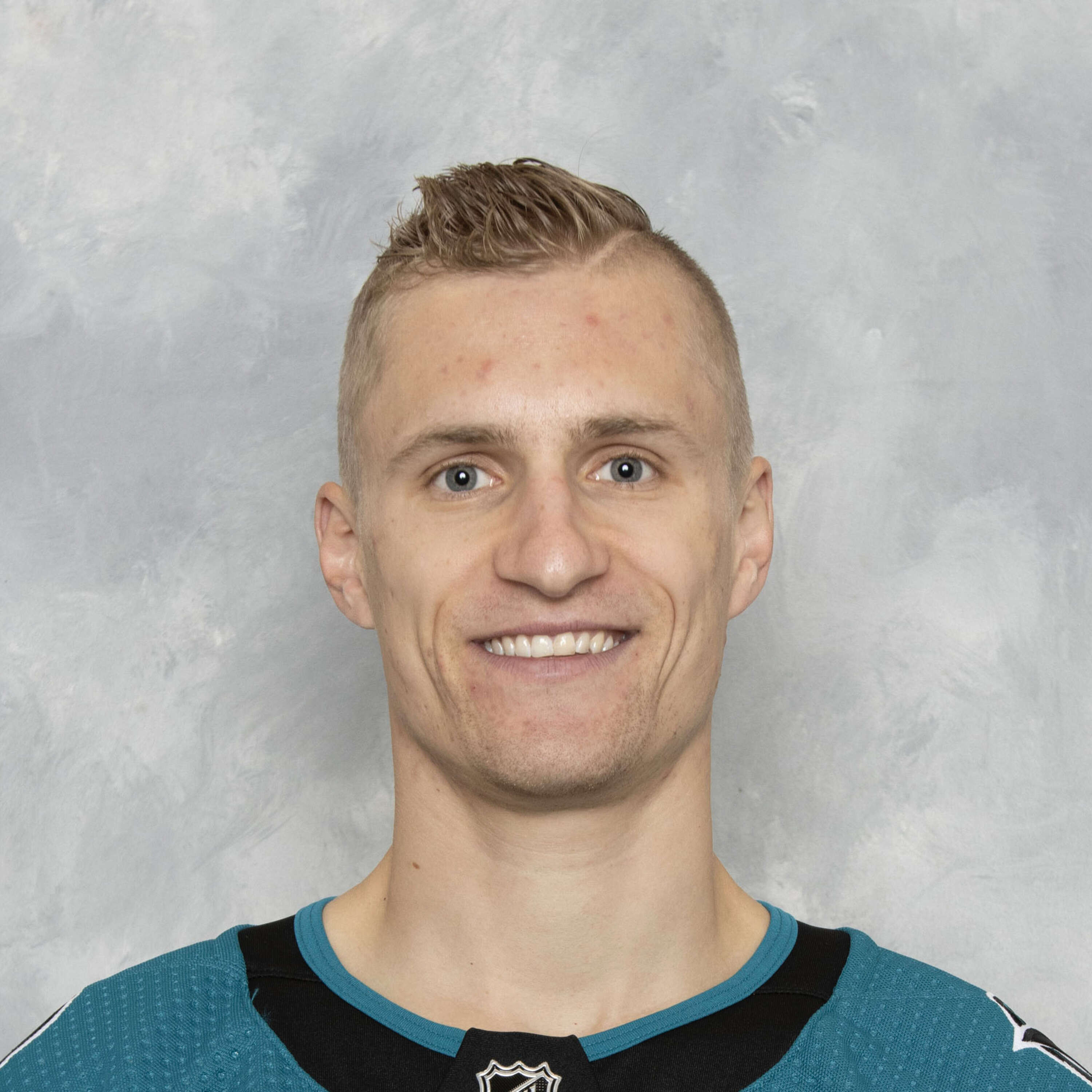 ⁣San Jose Hockey Now Podcast #4: Sturm on Moving Forward Without Karlsson, Source Says 3rd Team Needed To Make Trade Happen