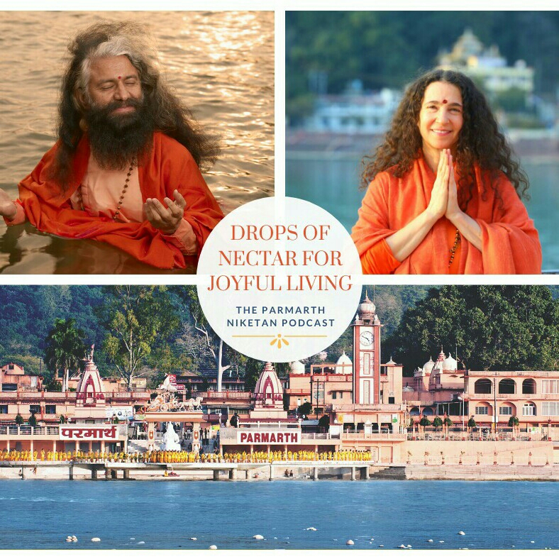 ⁣Ganga Aarti Bhajan, Govinda Bolo, Offered By HH Param Pujya Swamiji