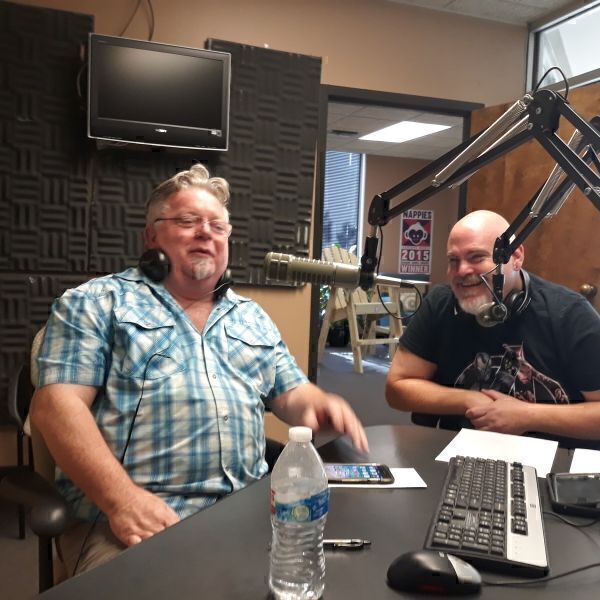 ⁣Sip and Chew w/Mike & Stew  w/ guest: Executive Chef Jon Gibson