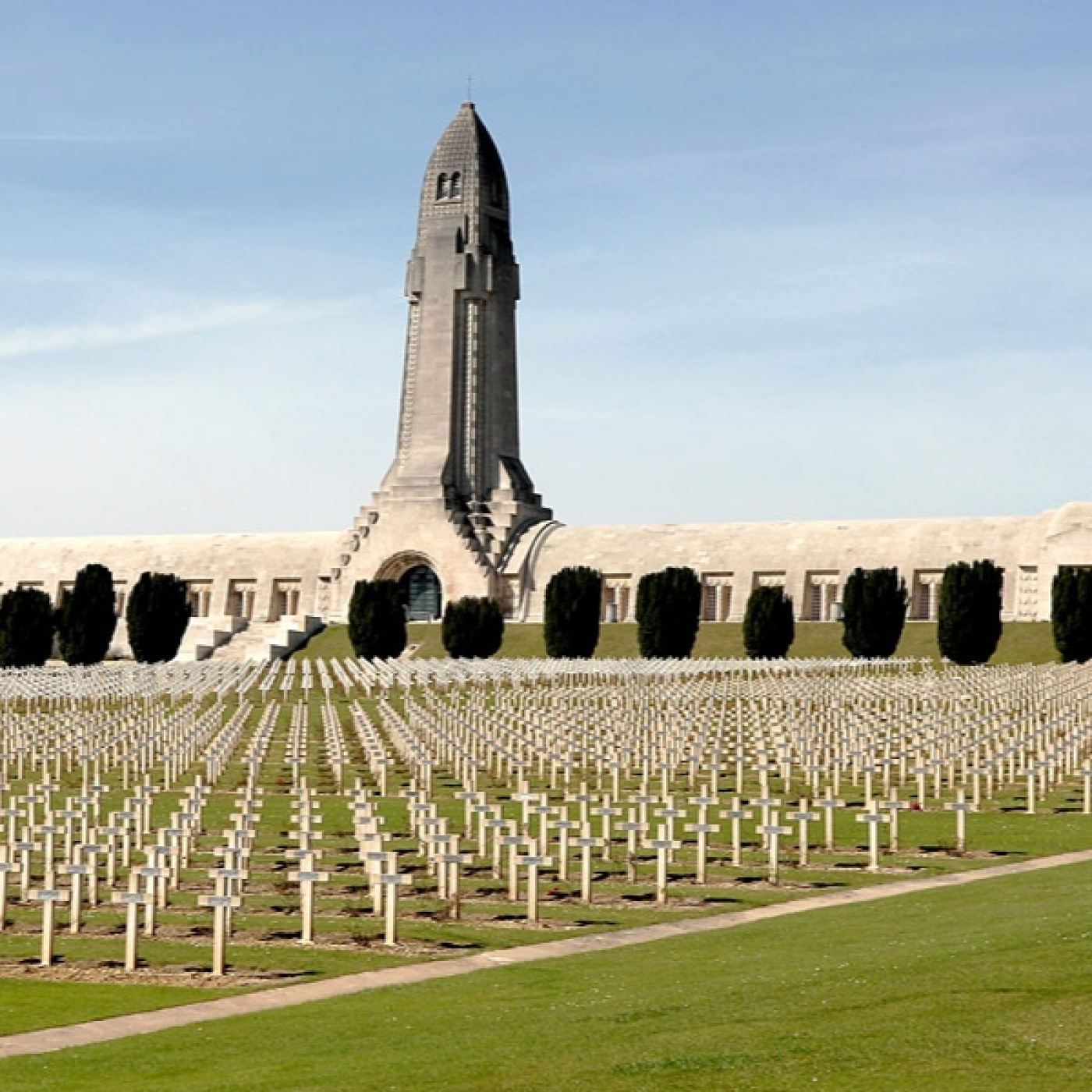 ⁣Osario de Douaumont en Verdún - Diarios de Campo (Fans) - HdG 2.0 - Episodio exclusivo para mecenas