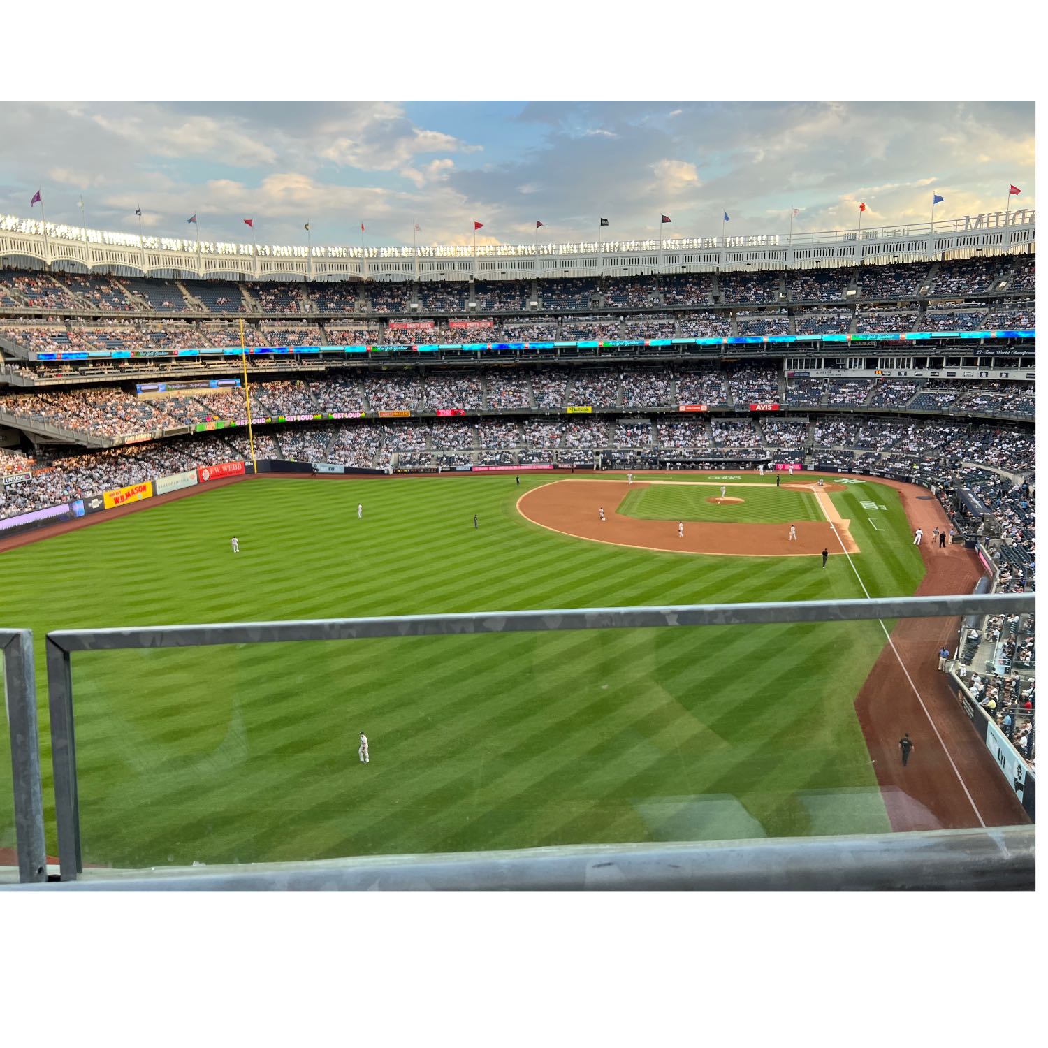 ⁣New York Fellas Episode 20- The Yankees are dead and football has arrived! 