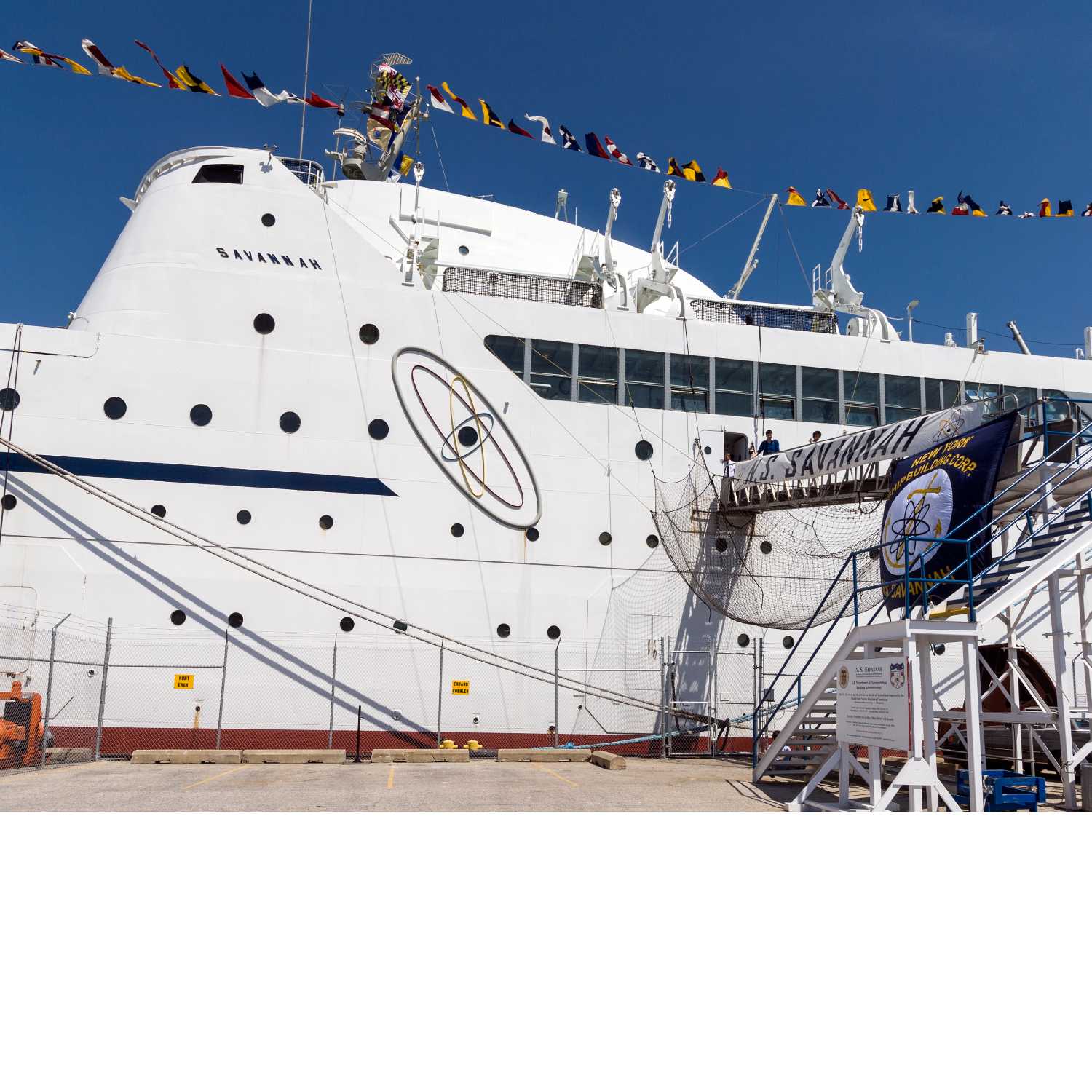 ⁣The Story of the NS Savannah the Worlds First Nuclear Powered Merchant Ship