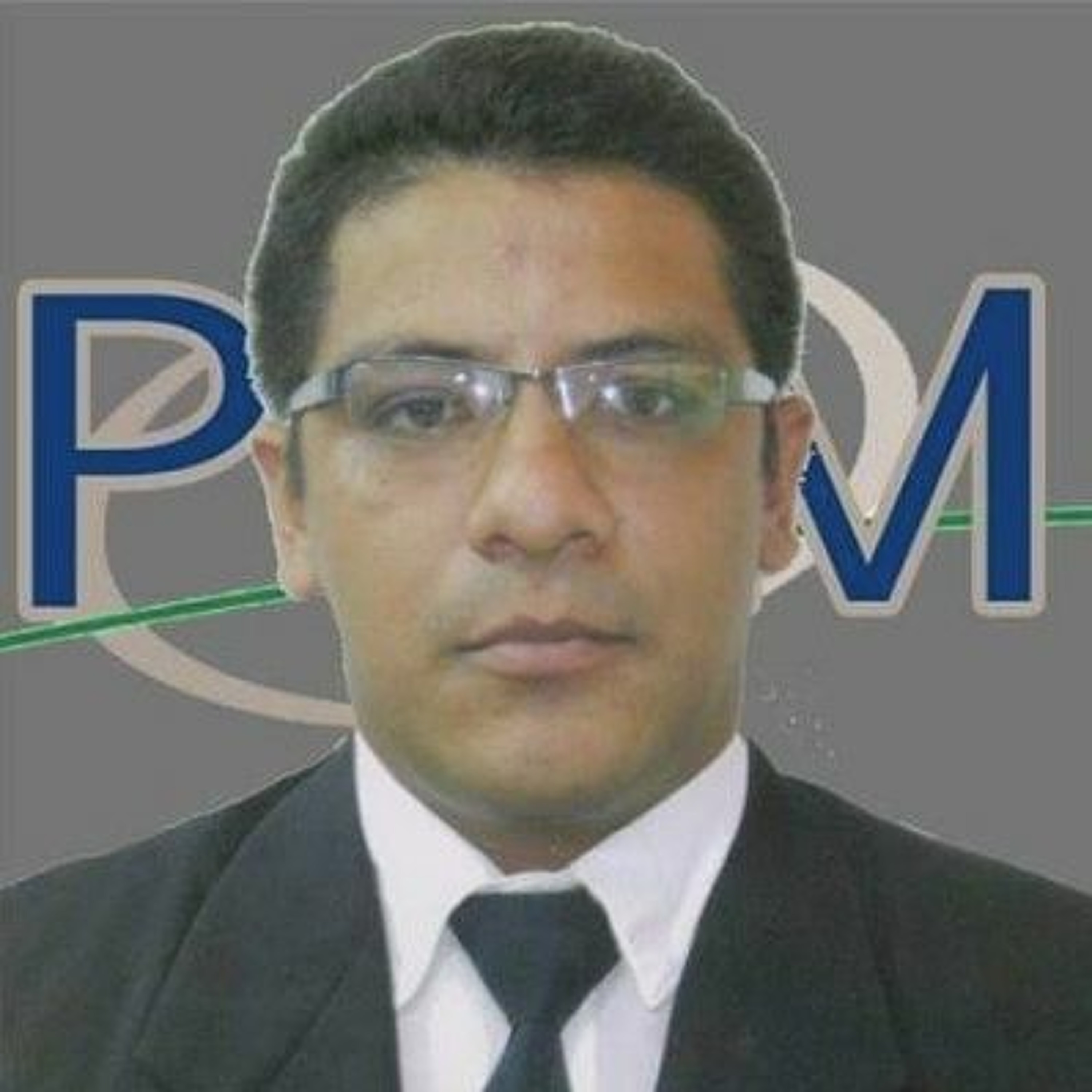 Añex Lavayen, Periodista Ecuatoriano. Asesinan a tiros a candidato presidencial de Ecuador