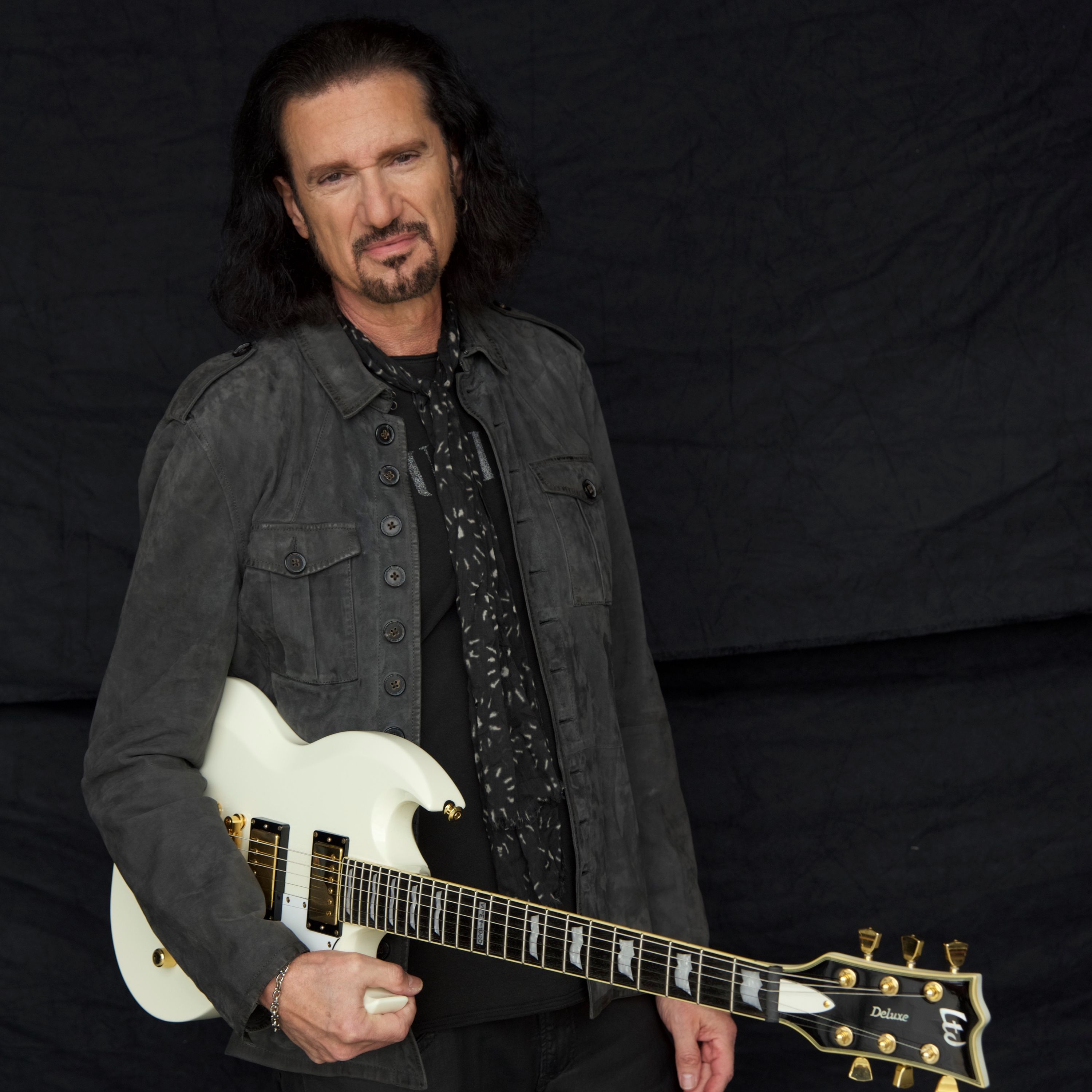 Bruce Kulick - Guitarist For KISS And Grand Funk Railroad. Talks About Paul Stanley, Gene Simmons, Michael Bolton And More!