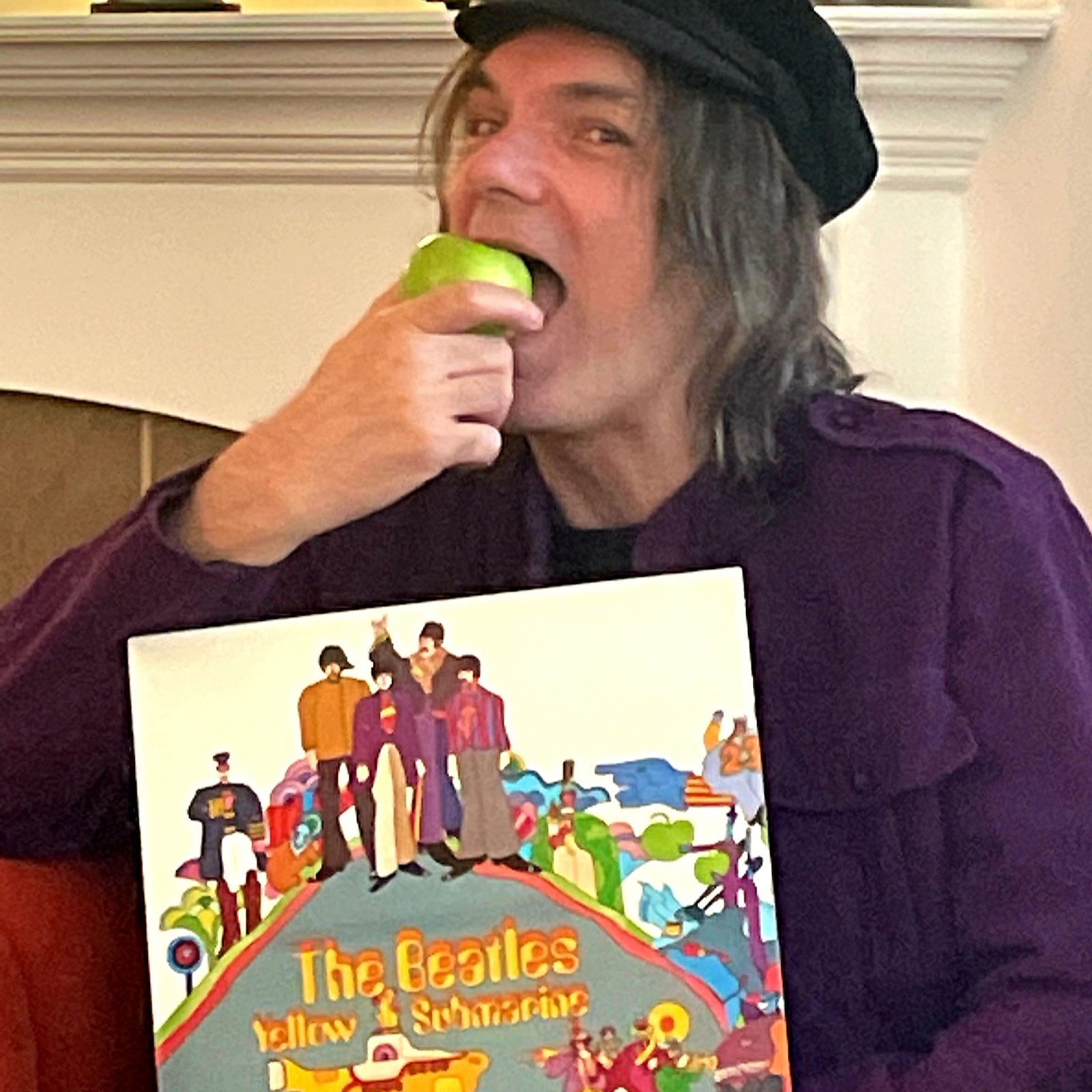 ⁣S3 E16 – Yellow Submarine, Part I – Singer/Songwriter James Clark (aka James Clark Institute)