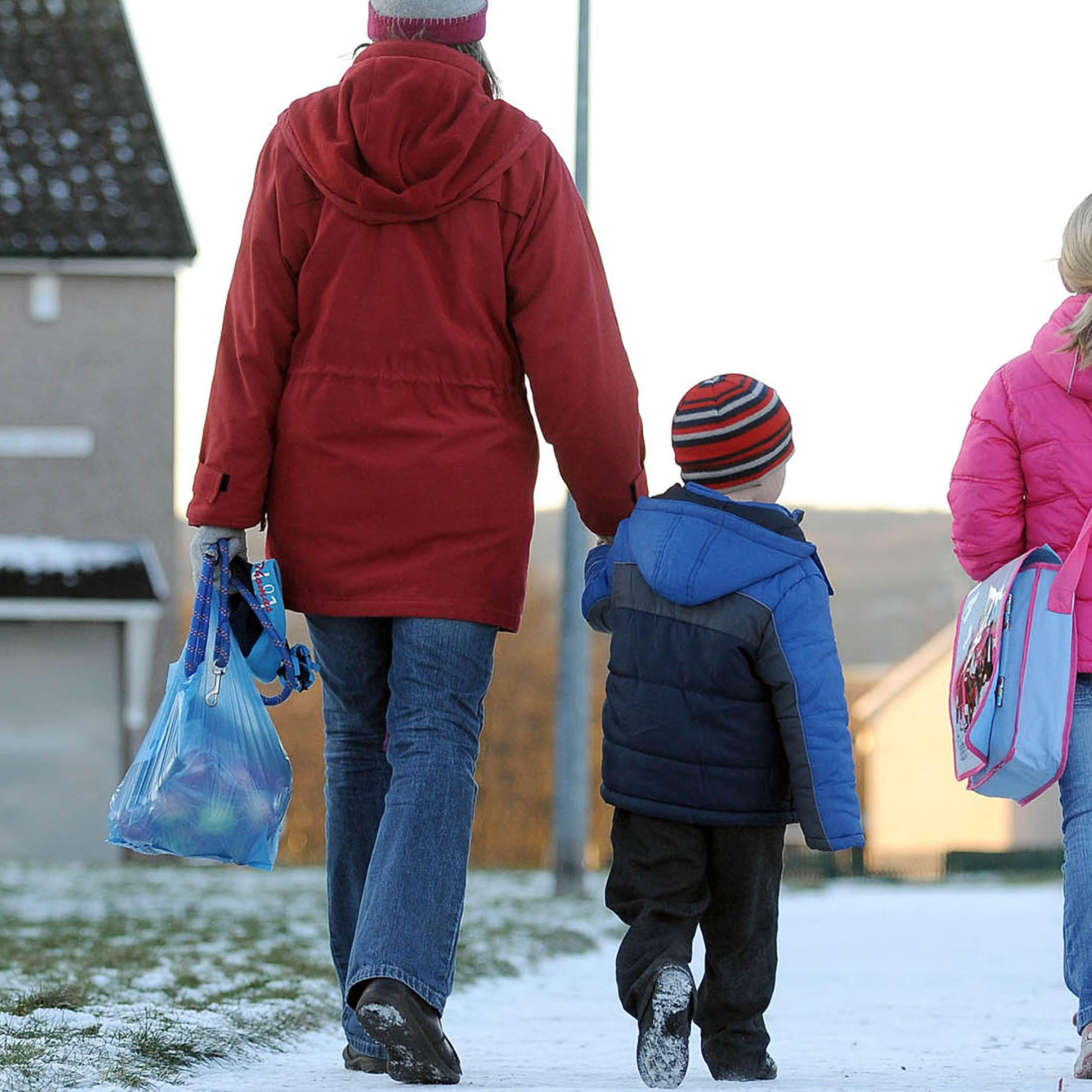 190,000 families at risk of poverty in Ireland - Children's Rights Alliance