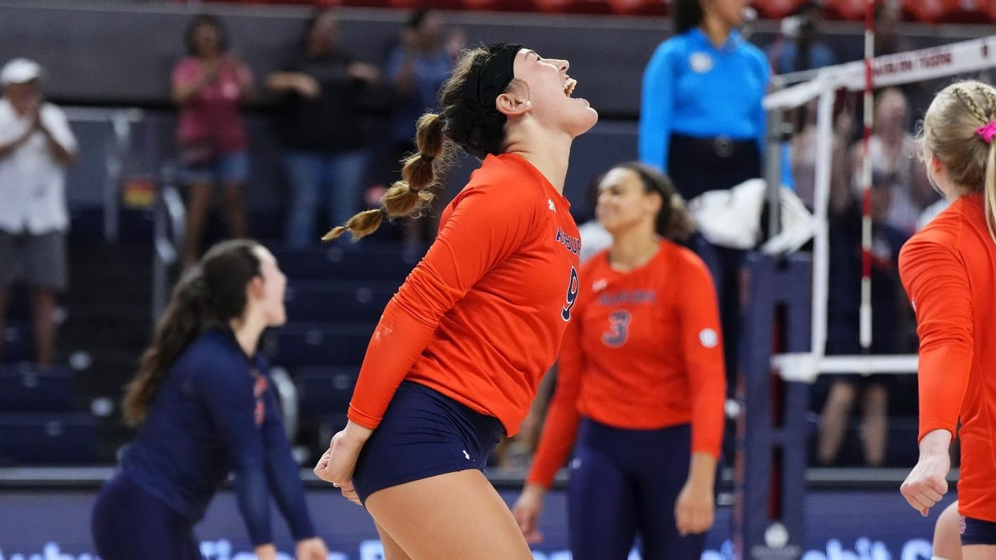 This Week in Auburn Volleyball with Head Coach Brent Crouch 9/5/23