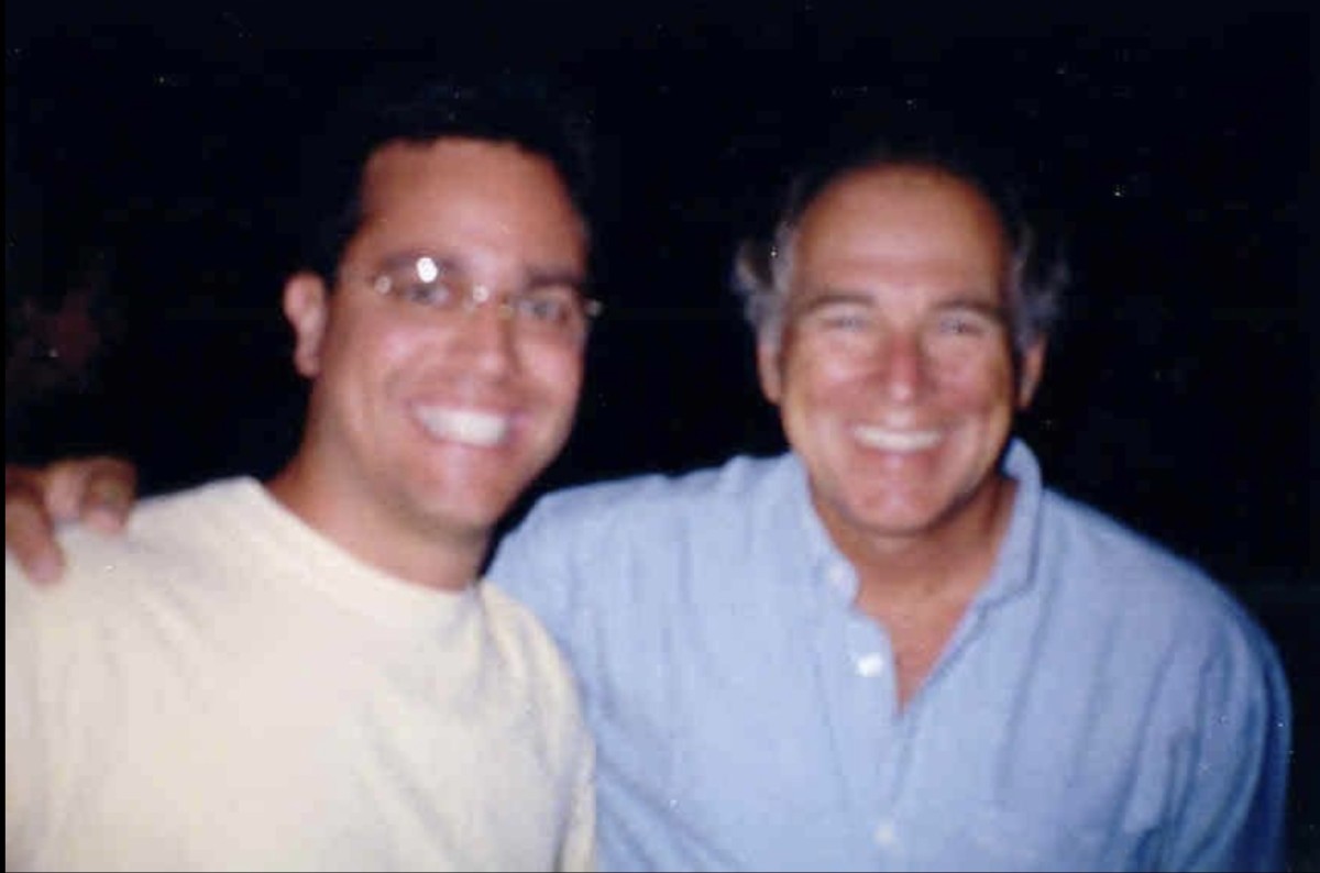 ⁣Leonard Raskin and Nestor discuss Buffett and seeing that one particular harbour while you can