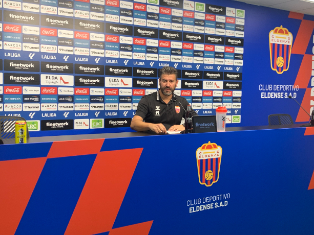 ⁣Fernando Estévez, Ent. del Eldense, antes de recibir a la A. D. Alcorcón