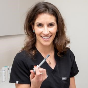 ⁣When is it TOO late to get botox? Dr.Jennifer Owens from The Glow Clinic explains different uses for botox