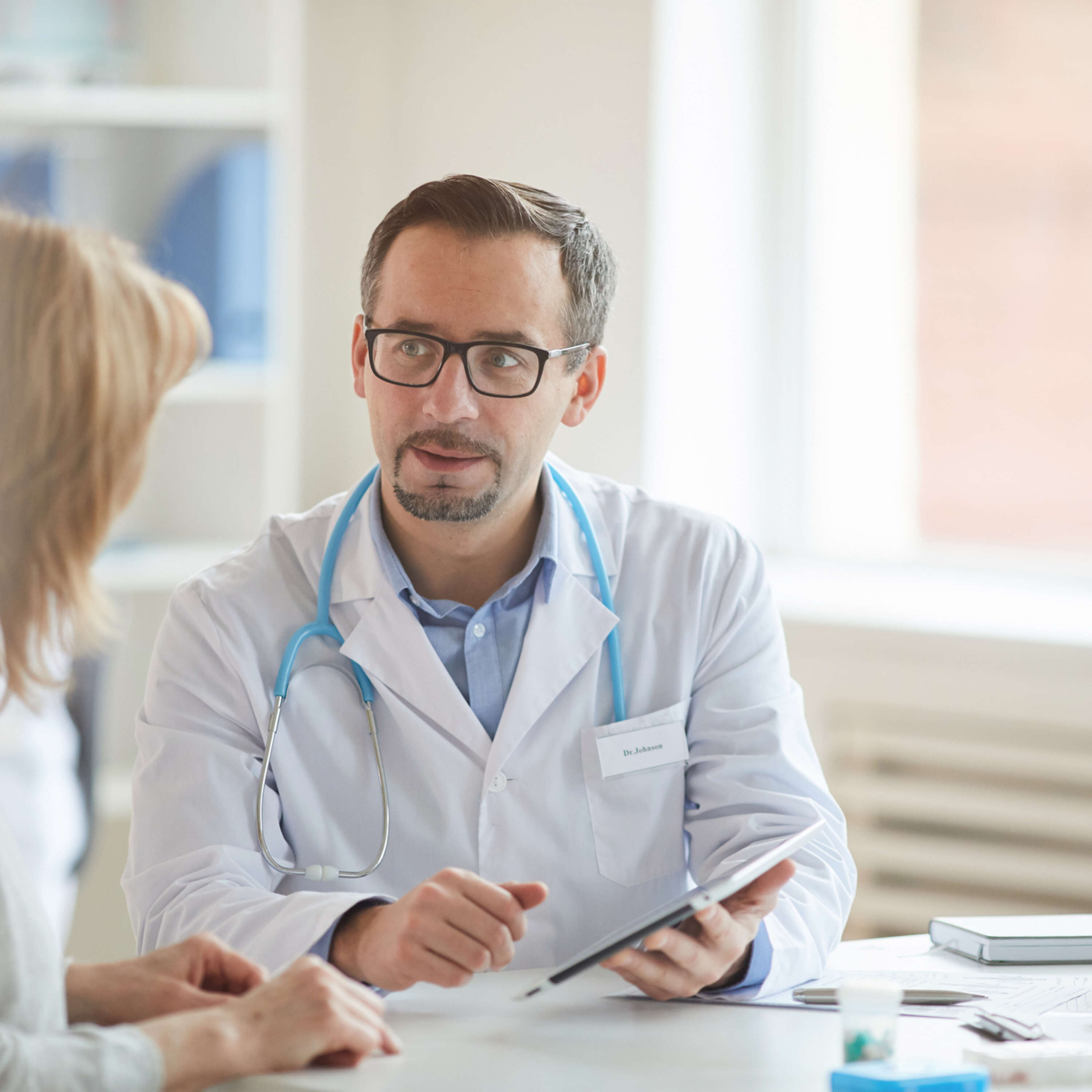 ⁣Expert Insights for Health Professionals- Mental Health Treatment Adherence