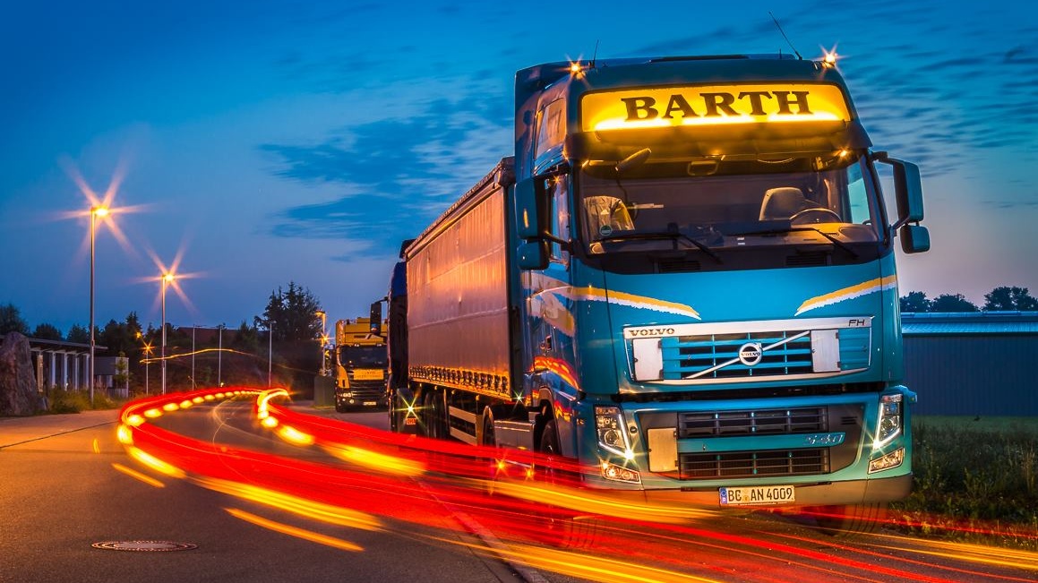 ⁣Lkw-Maut steigt im Dezember - warum dann alles noch teurer werden könnte