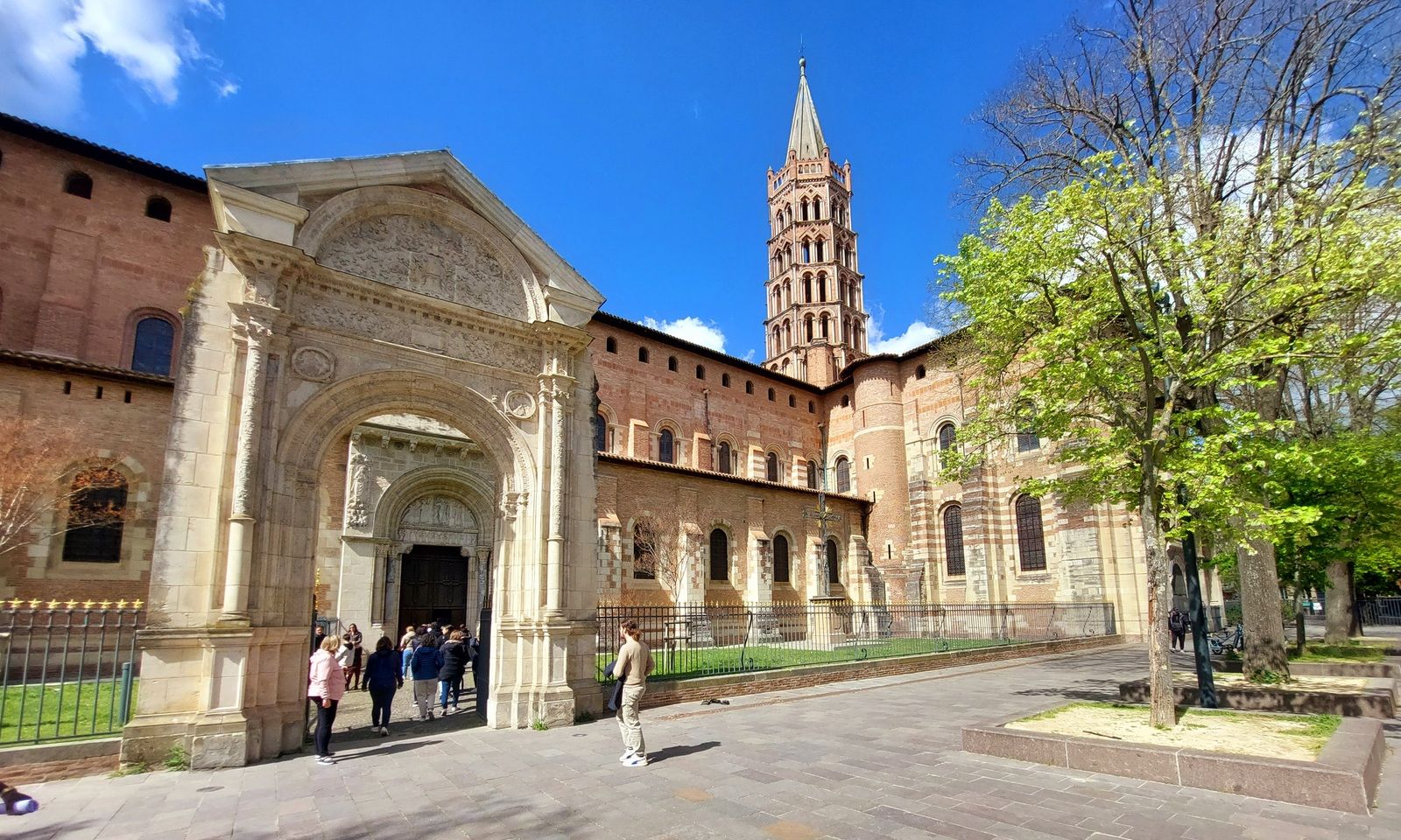 ⁣Basilique Saint-Sernin de Toulouse