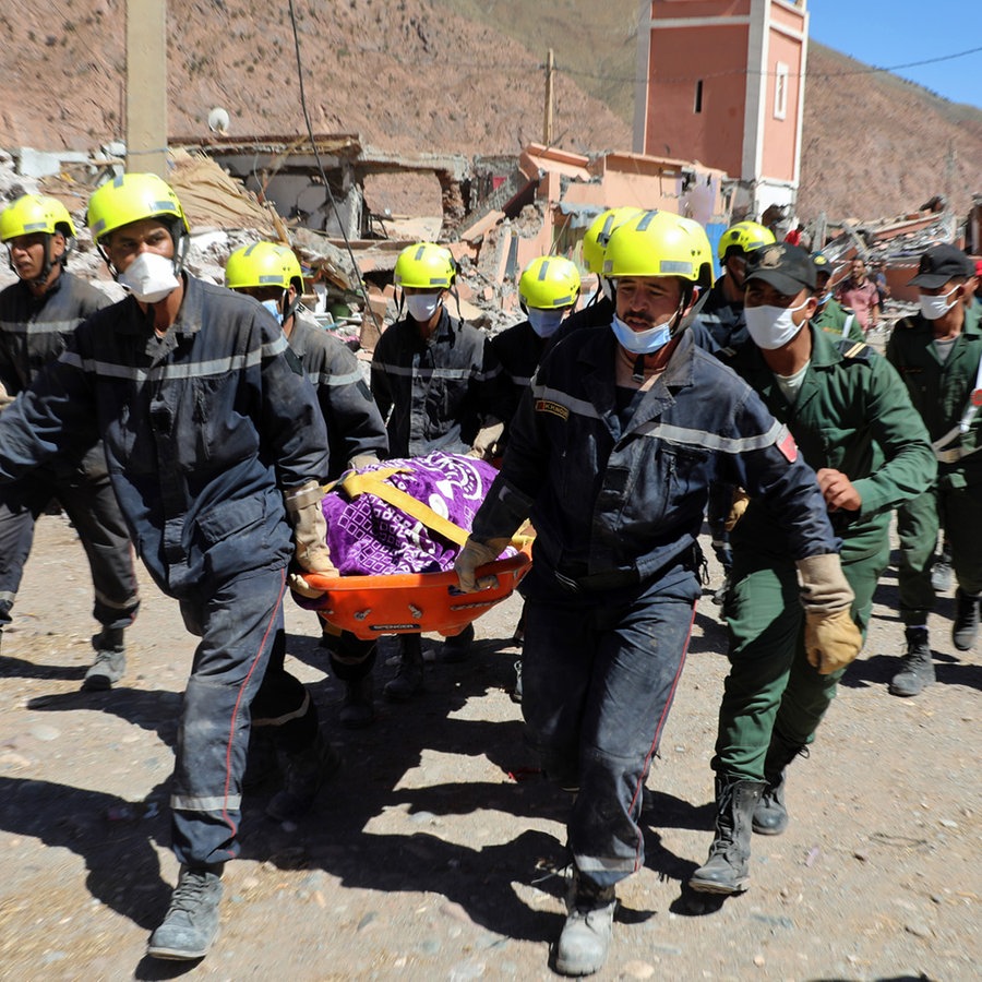 Viele Tote bei Naturkatastrophen