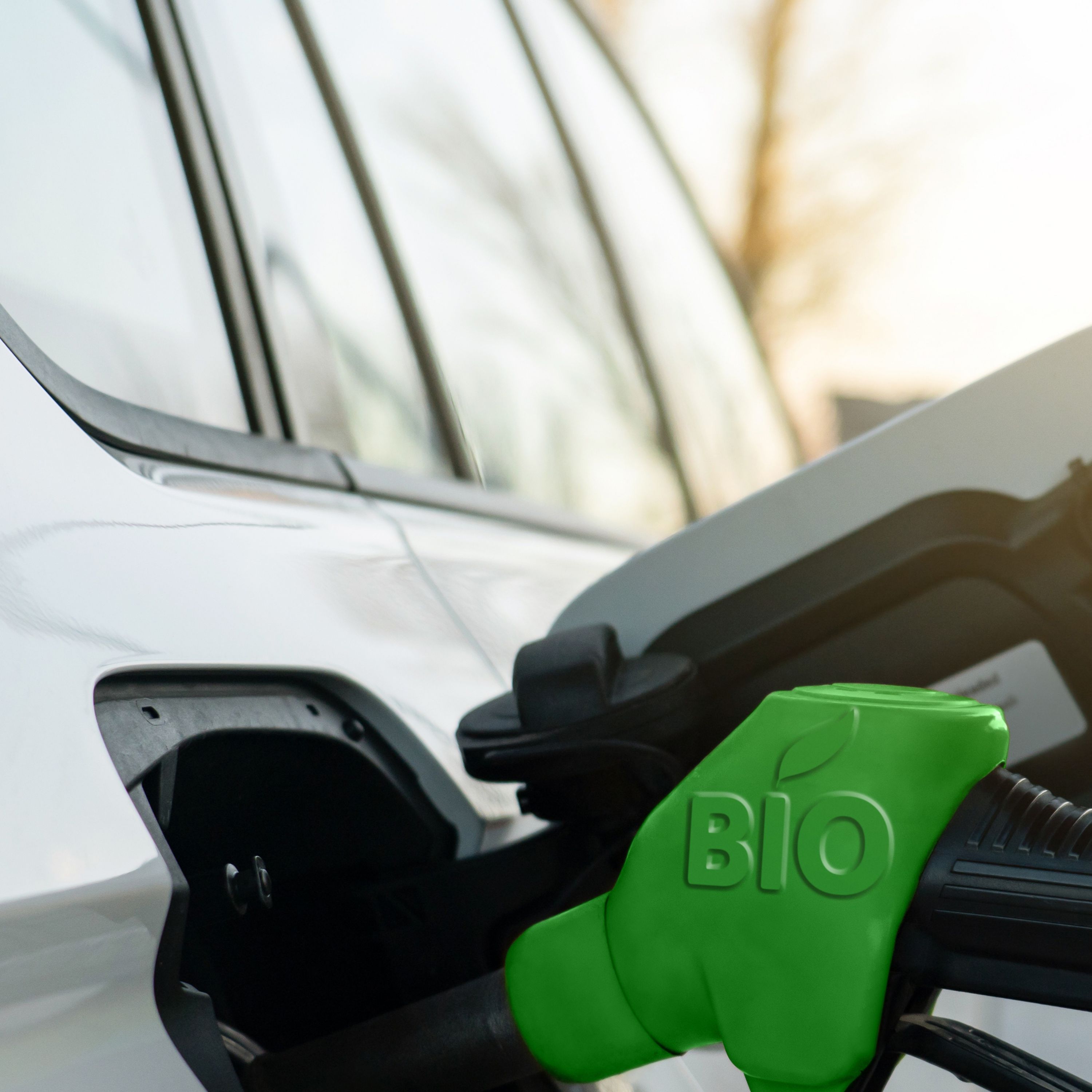 ⁣Navigating California's Green Roadmap: Unpacking the 2024 Zero Emission Fleet Mandate