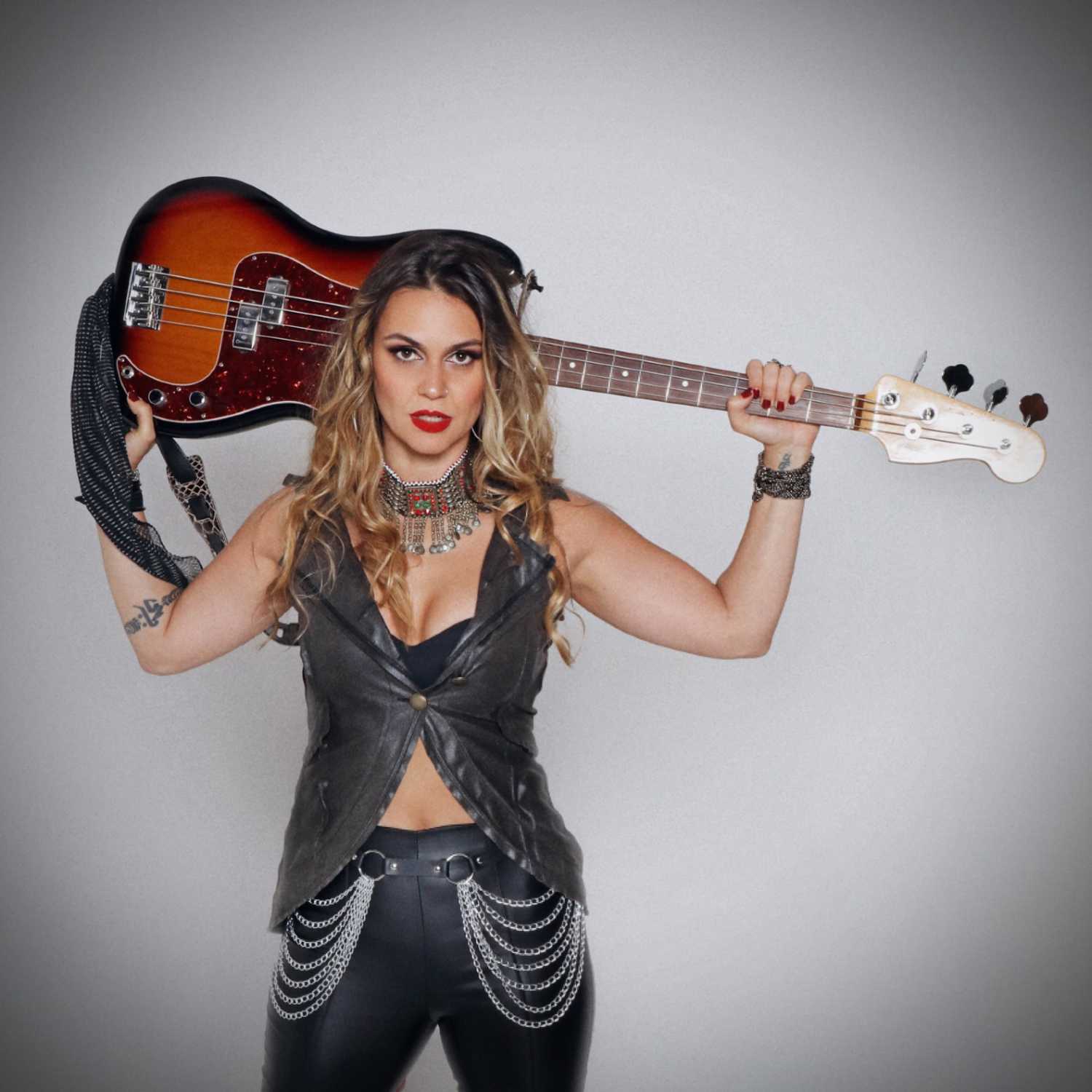 Julia Lage: Bassist of Vixen & RockTail Mixologist