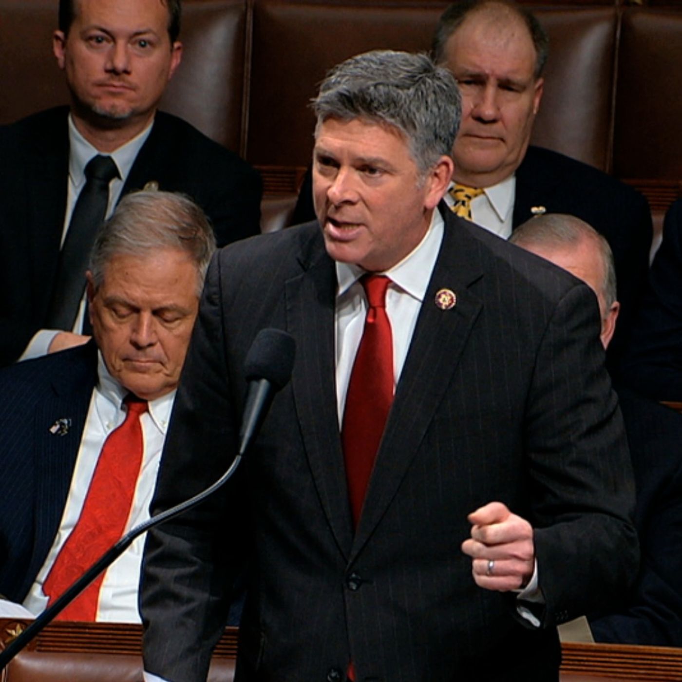 ⁣Congressman Darin LaHood on the government shutdown, the $33 Trillion debt & the divide between parties "Let's figure out how we put ourselves on a path to fiscal solvency, and that's really what the debate is about"