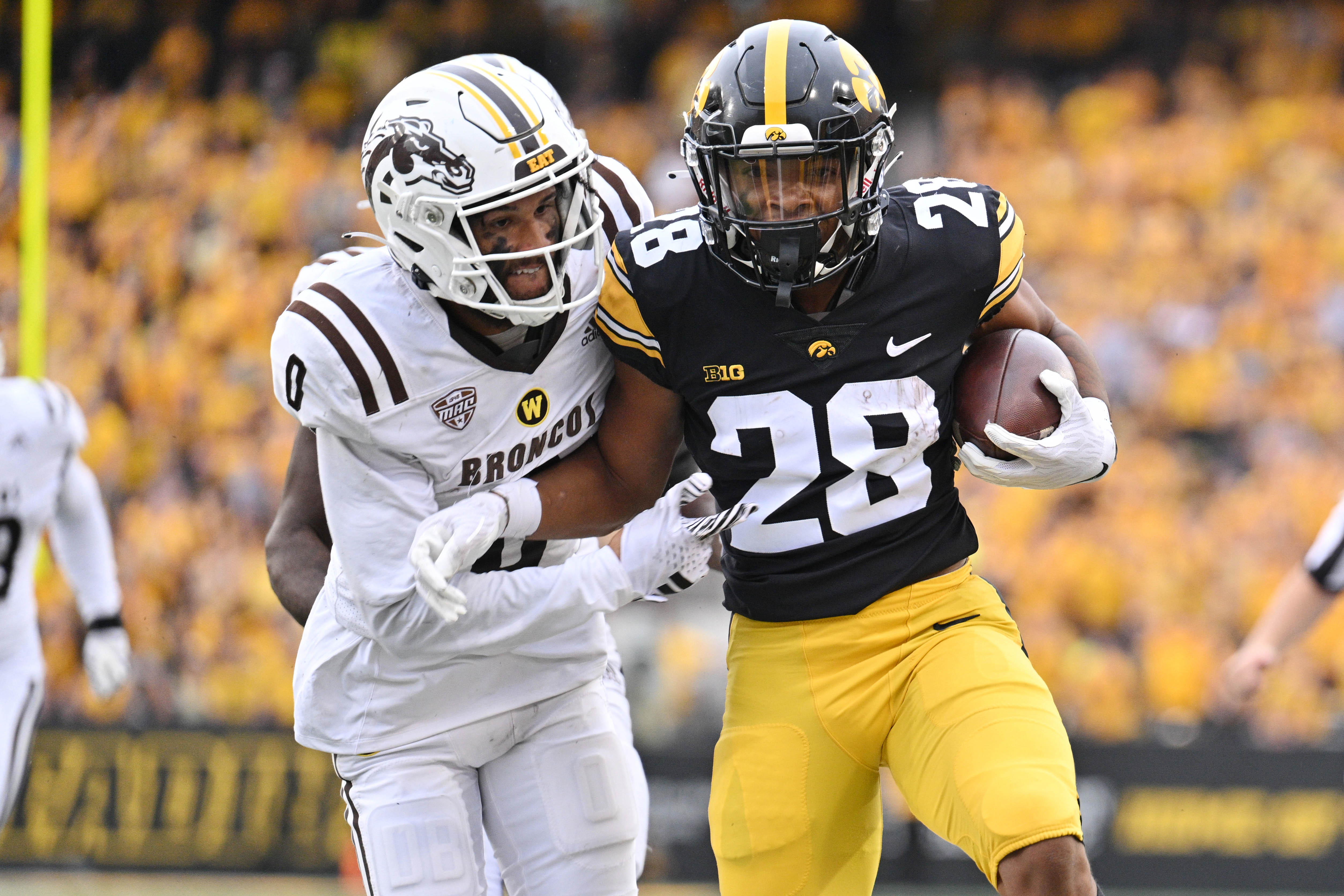 ⁣Hawkeye Sundays with Jon Miller: Iowa handles Western Michigan