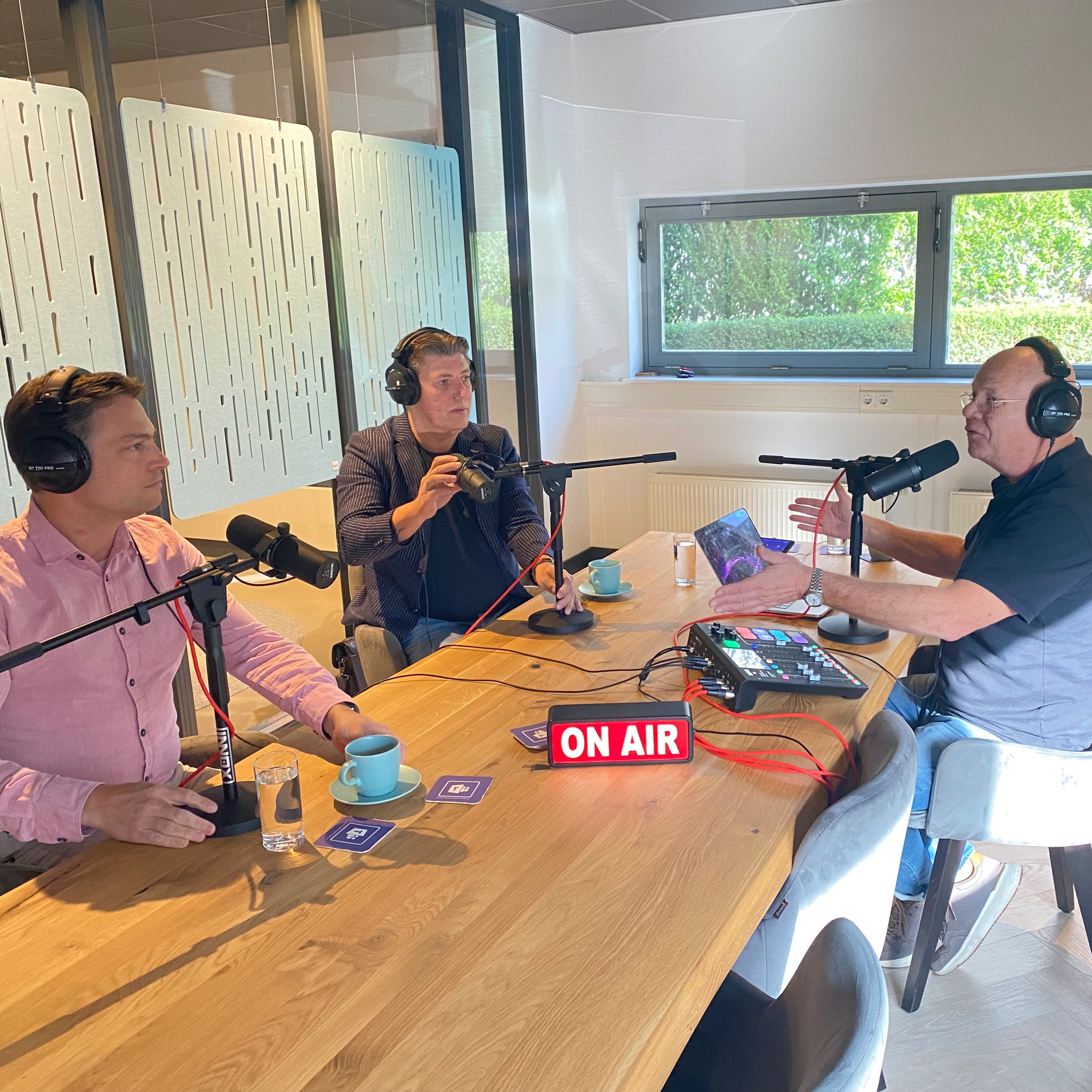 ⁣Remotecast ‘Hybride Working in Progress’ 25 Hoe kunnen we anders gaan reizen en ons werk plannen?