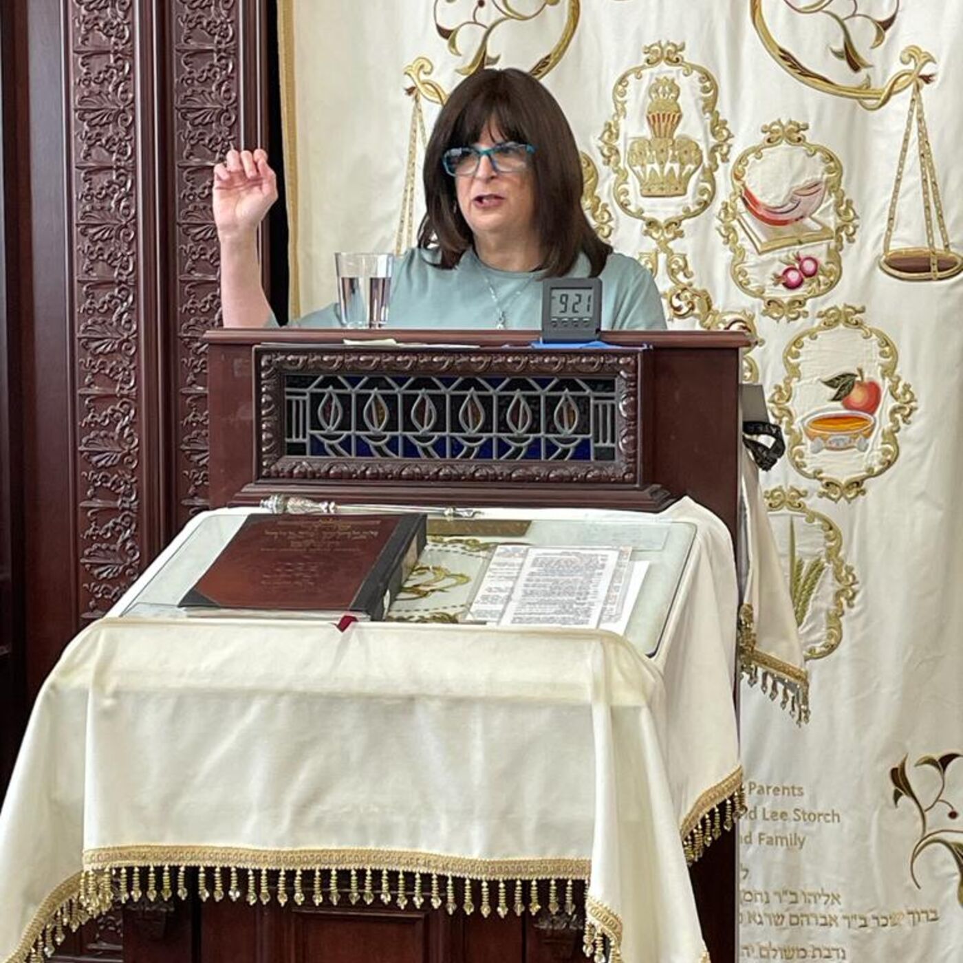 ⁣Mrs. Reingold - Avodas Yom Hakippurim and it's Central Role ﻿as the Most Important Part of the Tefilah